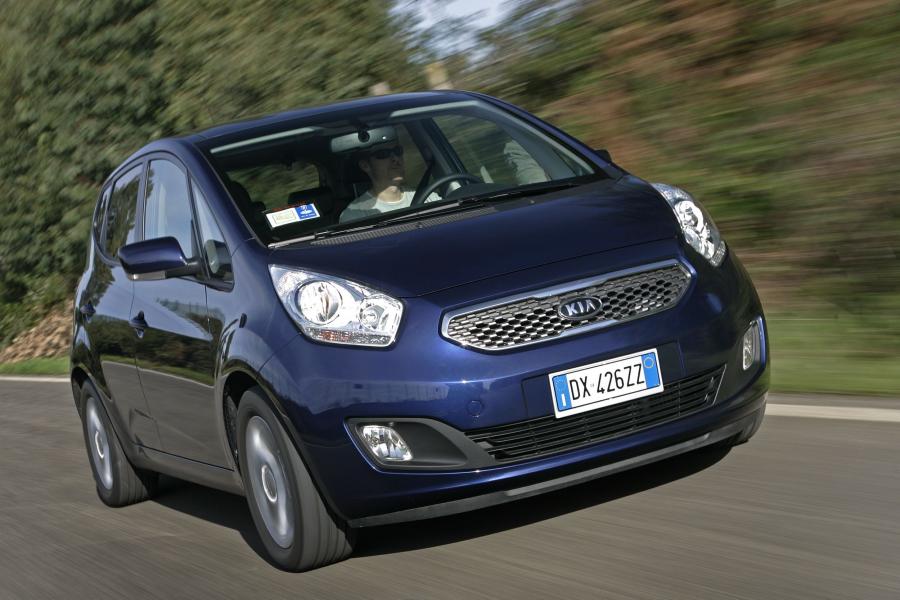  Kia Venga 2010 года  (фото 70 из 199)